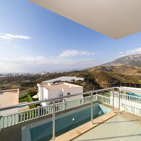 Вилла Charming Villa With Private Pool Surrounded By Nature In Alanya, Antalya